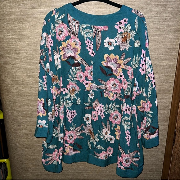 Maurcies Blue Floral Bell Sleeve Blouse teal pink floral size XL - Picture 4 of 11